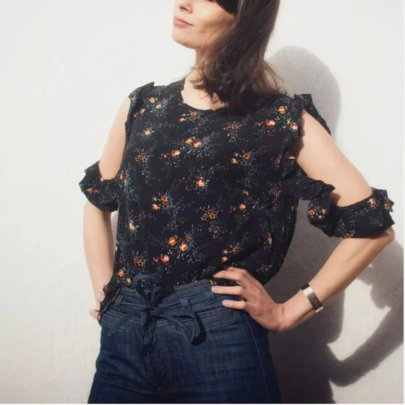 Sandro Cold Shoulder Top Blouse Ruffle Floral Flower Print Black Size 3 US Large - Picture 1 of 7